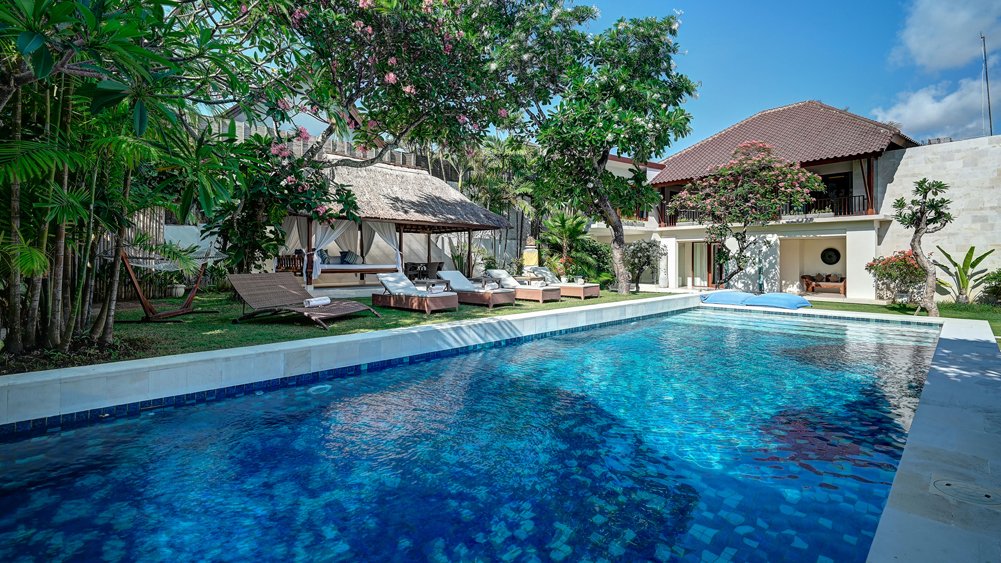 Casa Evaliza - Opulent contemporary Balinese villa